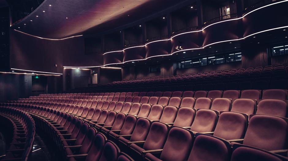 All the world's a stage for drama devotees