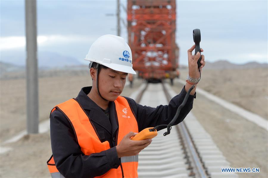 CHINA-XINJIANG-GENERATION Z-RAILWAY BUILDER (CN)